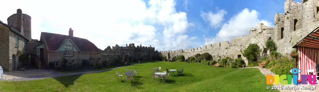 FZ021238-50 Manorbier Castle Inner Ward